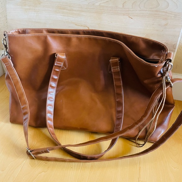 LG High Quality Vegan leather Business Laptop Tote Carry-on Cognac Brown 👜 - Picture 2 of 13